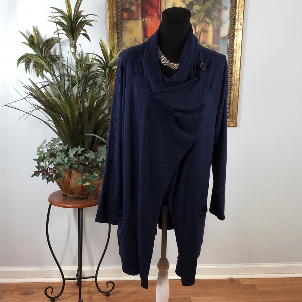 Chico’s Synergy Navy Women's Wrap Cadigan Blue Long Sleeve One Button Lagenlook - Picture 10 of 16